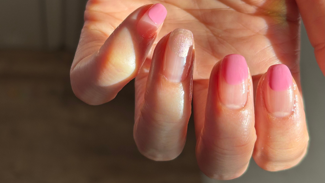 マニキュアで春ネイル｜メロウ＆オーロラデザイン6選と失敗しない色選び