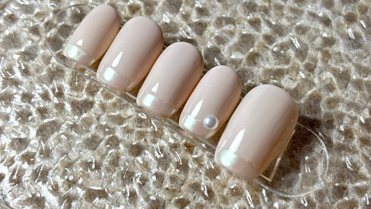 【2026春】シンプルネイル15選！オフィスOKカラーと長持ち術